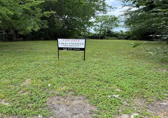 Photo 1 of Land for sale at 4612 Mayflower St, Houston, TX 77033 | MLS# 18549759 | Listing updated on 2026-08-28