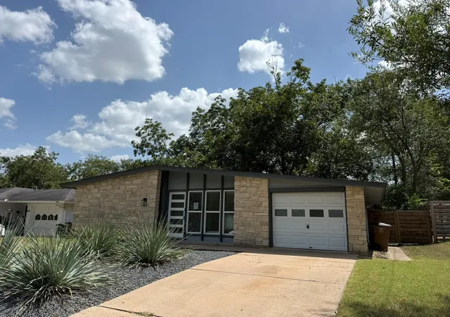 Photo 1 of Sale Pending at 509 Ramble Ln, Austin, TX 78745 | MLS# 51443352 | Listing updated on 2026-09-16