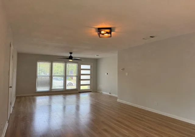 Photo 4 of Sale Pending at 509 Ramble Ln, Austin, TX 78745 | MLS# 51443352 | Listing updated on 2026-09-16