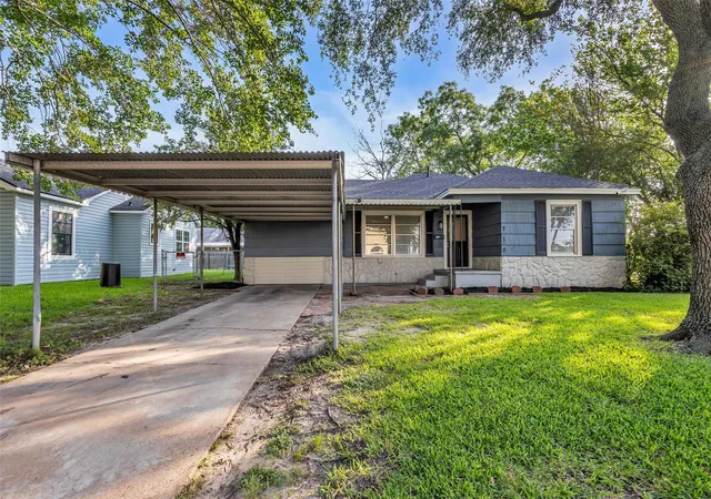 Photo 1 of Sale Pending at 718 E Republic Ave #1, Baytown, TX 77520 | MLS# 45947639 | Listing updated on 2026-09-11