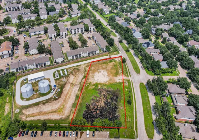 Photo 3 of Sale Pending at 15200 Point Northwest Point, Houston, TX 77095 | MLS# 10332308 | Listing updated on 2026-07-15