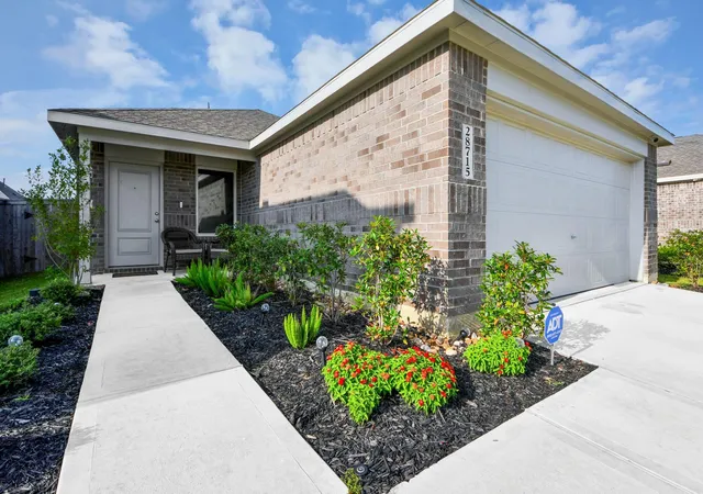 Photo 2 of Single family home for sale at 28715 Texas Plains Dr, Hockley, TX 77447 | MLS# 50499307 | Listing updated on 2026-09-10