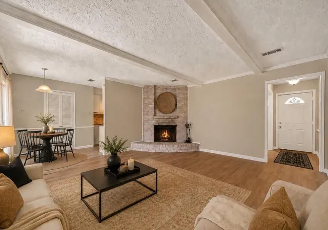 3rd image of 1519 Hitherfield Dr, Sugar Land, TX 77498 | MLS# 41636620