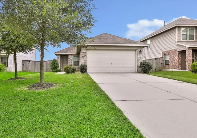Photo 1 of Single family home for sale at 5858 Rosehill Forest Ln, Porter, TX 77365 | MLS# 12590544 | Listing updated on 2026-08-26