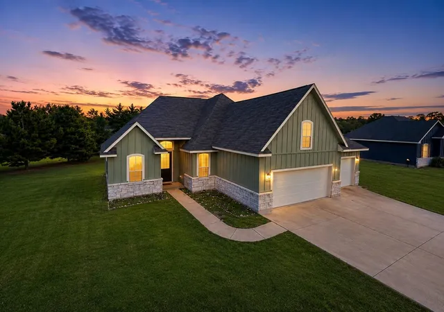 Photo 1 of Sale Pending at 26355 Lakeshore Dr, Hempstead, TX 77445 | MLS# 62505676 | Listing updated on 2026-09-13