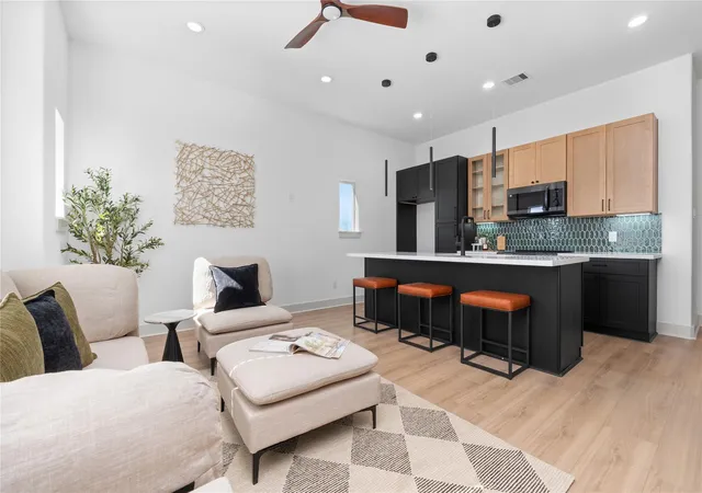 Photo 4 of Multi family home for sale at 9819 Turnbow #A-B, Houston, TX 77029 | MLS# 57536595 | Listing updated on 2026-09-19