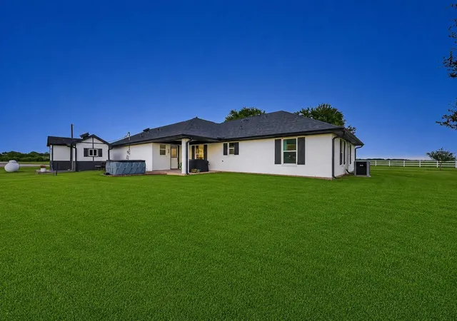 2nd image of 10550 Brinkmeyer Rd, Needville, TX 77461 | MLS# 24980752