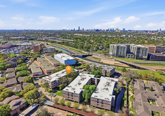 30th image of 2211 S Braeswood Blvd #23C, Houston, TX 77030 | MLS# 36148993