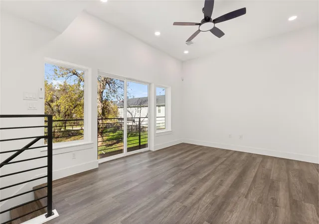 4th image of 2707 Dennis St, Houston, TX 77004 | MLS# 41250807
