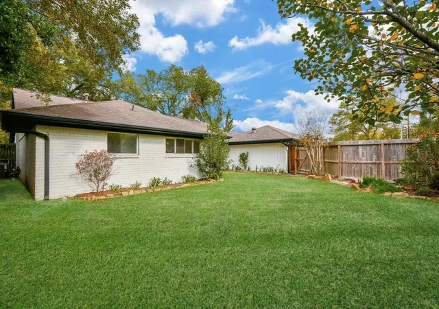 50th image of 10603 Riverview Dr, Houston, TX 77042 | MLS# 78382297