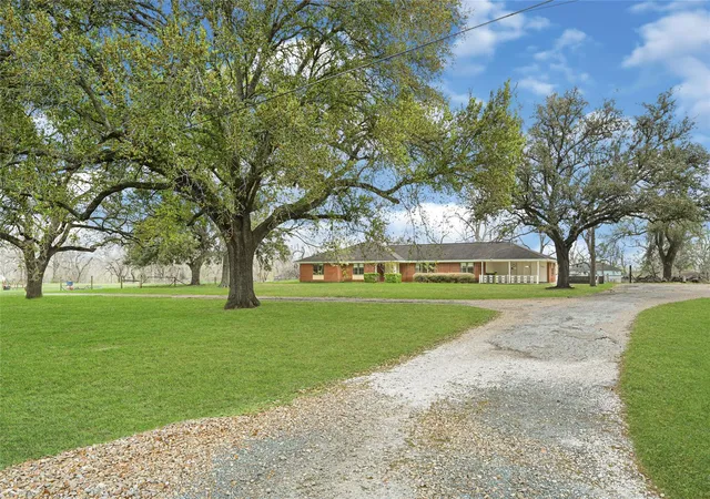 1st image of 1111 Edgewood Dr, Richmond, TX 77406 | MLS# 69287346