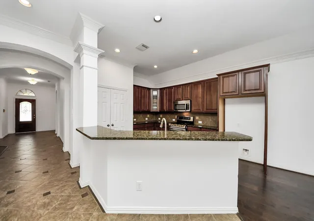 4th image of 2907 Bright Sky Ct, Spring, TX 77386 | MLS# 10012989