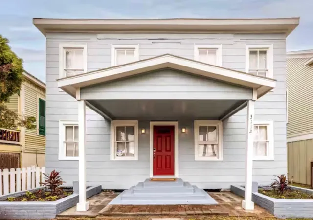 Photo 2 of Single family home for sale at 3112 Ursuline St, Galveston, TX 77550 | MLS# 34112864 | Listing updated on 2026-09-04