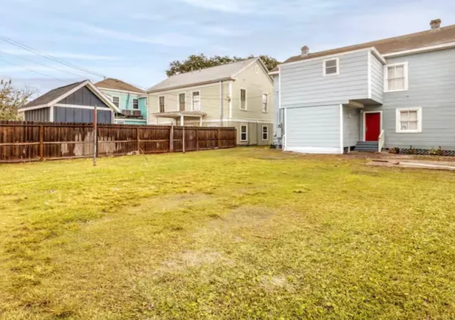 Photo 3 of Single family home for sale at 3112 Ursuline St, Galveston, TX 77550 | MLS# 34112864 | Listing updated on 2026-09-04