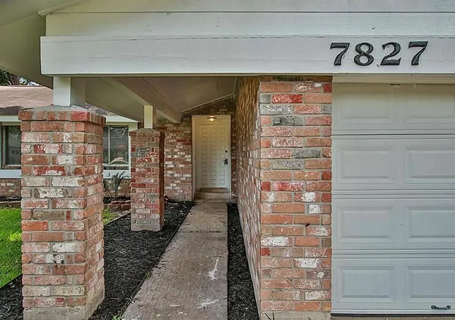 Photo 2 of Single family home for sale at 7827 Whispering Wood Ln, Houston, TX 77086 | MLS# 40117973 | Listing updated on 2026-08-07