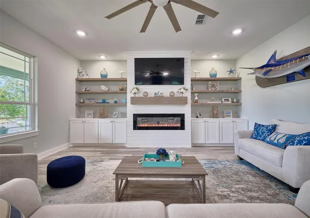Photo 4 of Sale Pending at 431 Private Rd 652, Bay City, TX 77414 | MLS# 82397152 | Listing updated on 2026-08-17