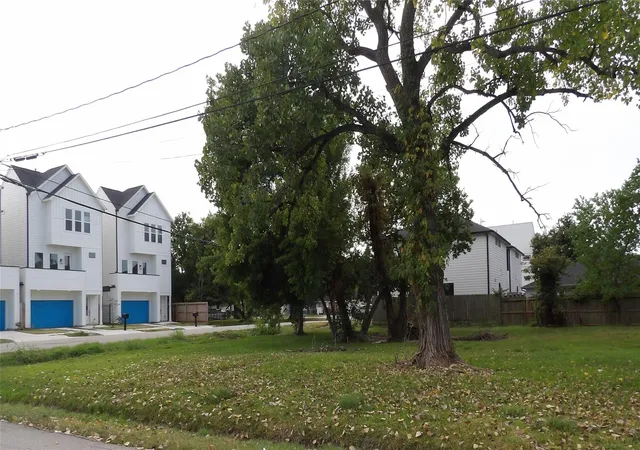 Photo 2 of Land for sale at 3734 Noah St, Houston, TX 77021 | MLS# 92998081 | Listing updated on 2026-09-12