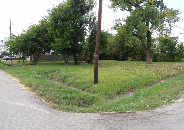 Photo 3 of Land for sale at 3734 Noah St, Houston, TX 77021 | MLS# 92998081 | Listing updated on 2026-09-12
