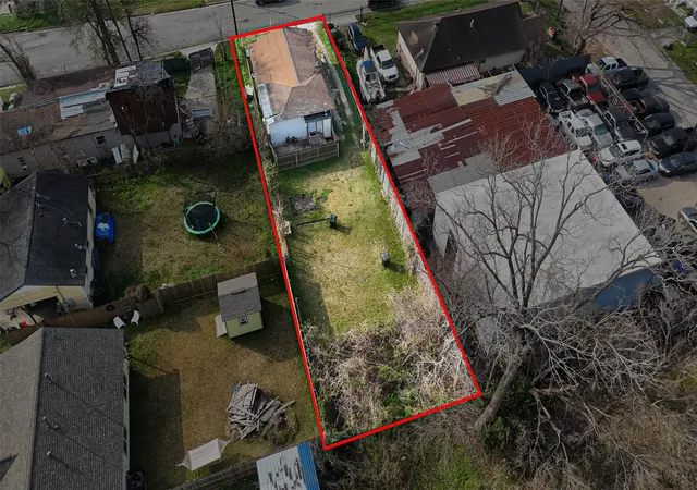 1st image of 1213 Boswell St, Houston, TX 77009 | MLS# 52550723