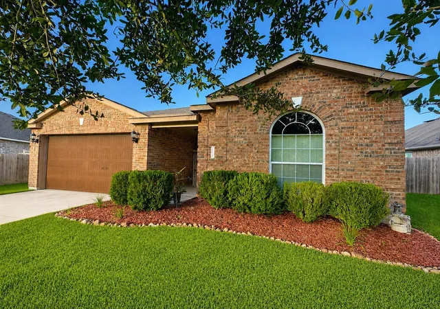 Homes for sale in Rosharon, TX | 9911 Bronze Mill Ln, Rosharon, TX 77583 | MLS# 26441330