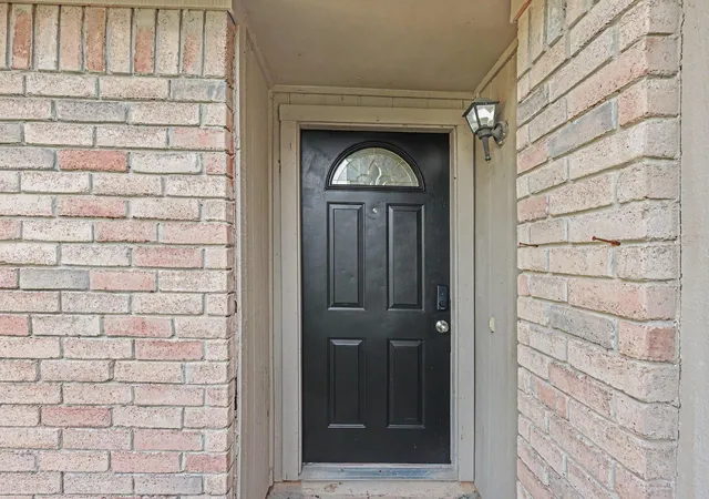 Photo 3 of Single family home for sale at 11526 Henley Dr, Houston, TX 77064 | MLS# 47405606 | Listing updated on 2026-09-10