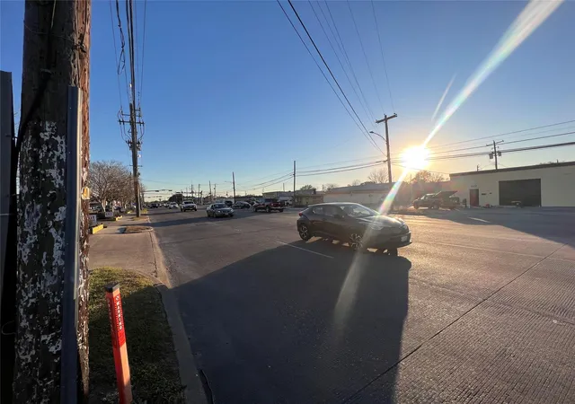 18th image of 1811 Shaver St, Pasadena, TX 77502 | MLS# 81301056
