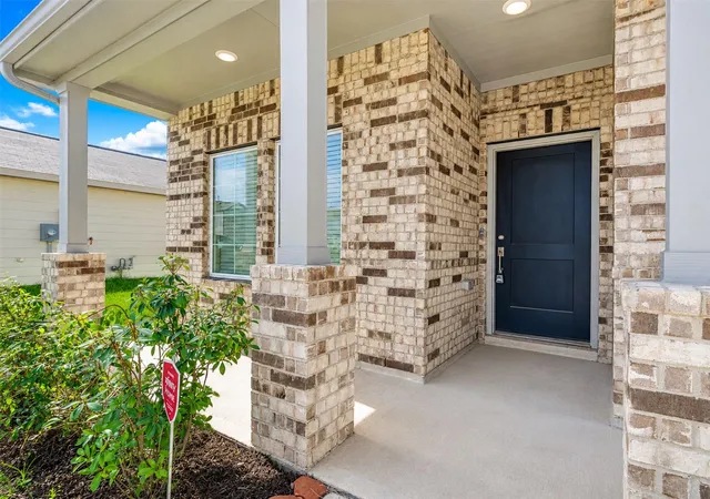 Photo 4 of Single family home for sale at 26212 Astral Wy, La Marque, TX 77568 | MLS# 55748990 | Listing updated on 2026-08-31