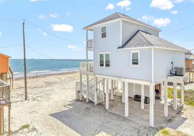 Homes for sale in Surfside Beach, TX | 1213 Sargasso Cir, Surfside Beach, TX 77541 | MLS# 26911185