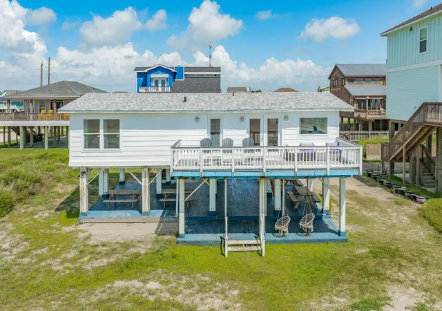 2nd image of 23114 Gulf Dr, Galveston, TX 77554 | MLS# 64027429
