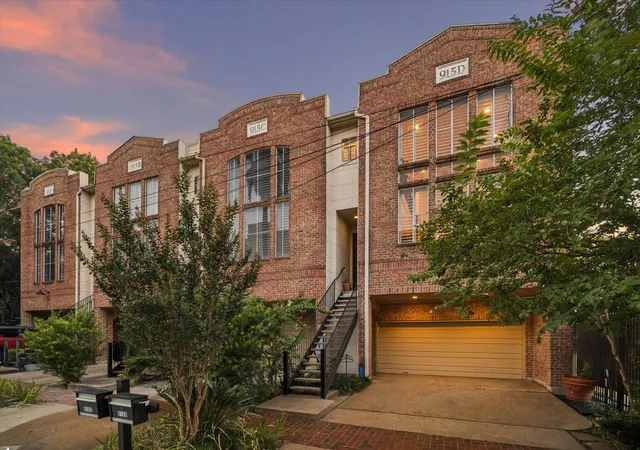 1st image of 915 Knox St #D, Houston, TX 77007 | MLS# 26839982