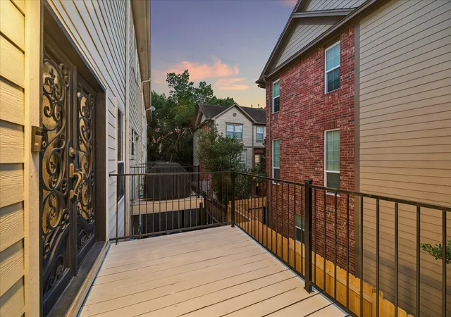 28th image of 915 Knox St #D, Houston, TX 77007 | MLS# 26839982