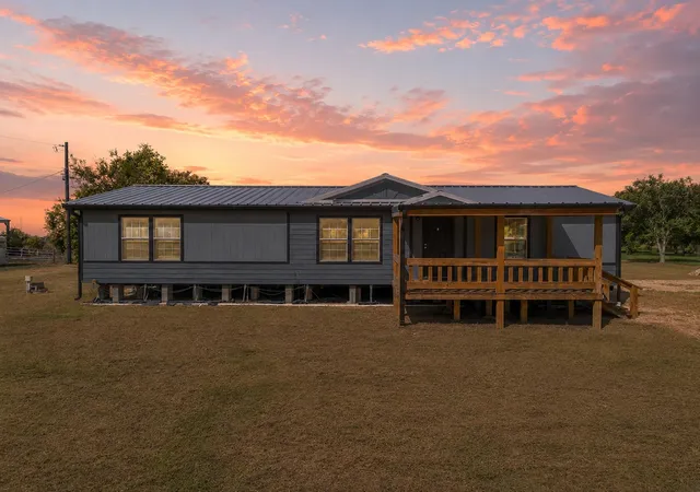1st image of 882 County Road 404, Bay City, TX 77414 | MLS# 90929968