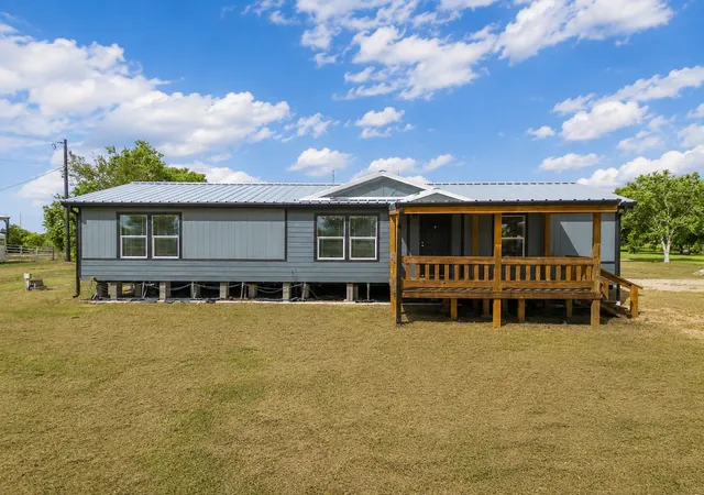 2nd image of 882 County Road 404, Bay City, TX 77414 | MLS# 90929968