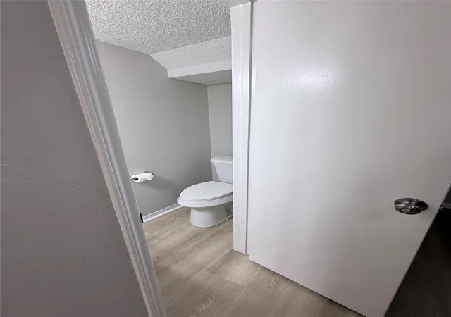 4th image of 1515 Sandy Springs Rd #1102, Houston, TX 77042 | MLS# 77628502