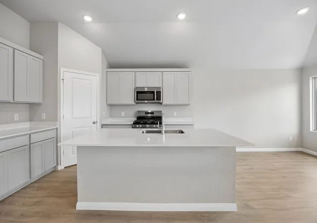 Photo 4 of Single family home for sale at 31110 Rena Coast Dr, Huffman, TX 77336 | MLS# 5312198 | Listing updated on 2026-09-17