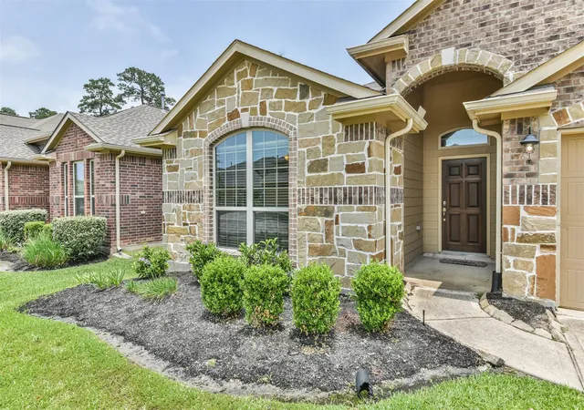 Photo 3 of Single family home for sale at 24042 Schults Meadow Ln, Spring, TX 77389 | MLS# 19918033 | Listing updated on 2026-09-08