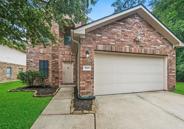 Photo 3 of Single family home for sale at 1700 Chestnut Glen Ct, Conroe, TX 77301 | MLS# 51289597 | Listing updated on 2026-09-09