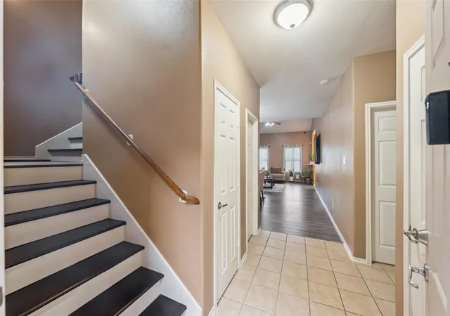 Photo 3 of Single family home for sale at 1700 Chestnut Glen Ct, Conroe, TX 77301 | MLS# 51289597 | Listing updated on 2026-09-09