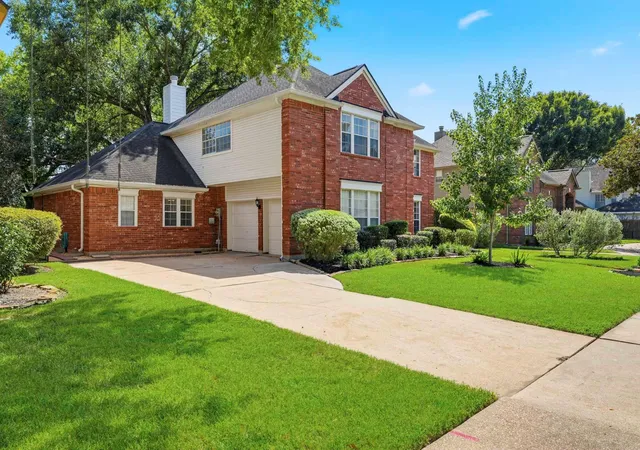 3rd image of 1627 Pecan Crossing Dr, Richmond, TX 77406 | MLS# 7550743