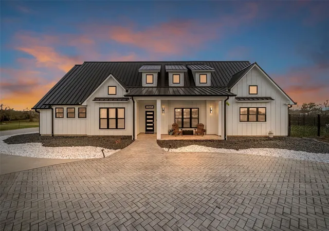 1st image of 2485 County Road 203, East Bernard, TX 77435 | MLS# 76316278