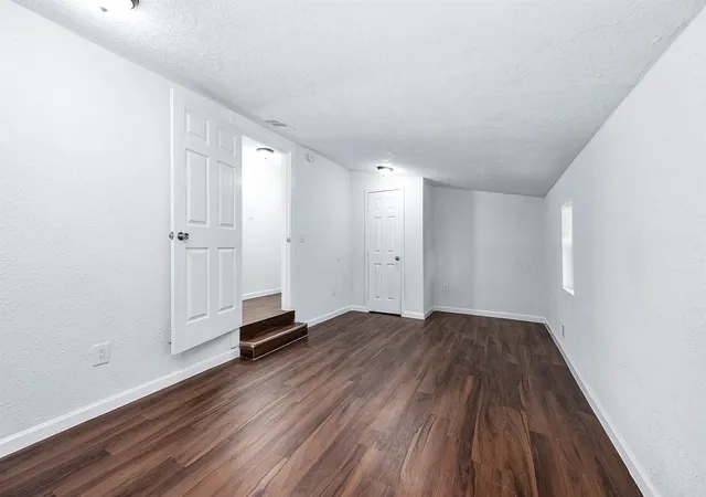 5th image of 54 Lupine Ct, Lake Jackson, TX 77566 | MLS# 56187282
