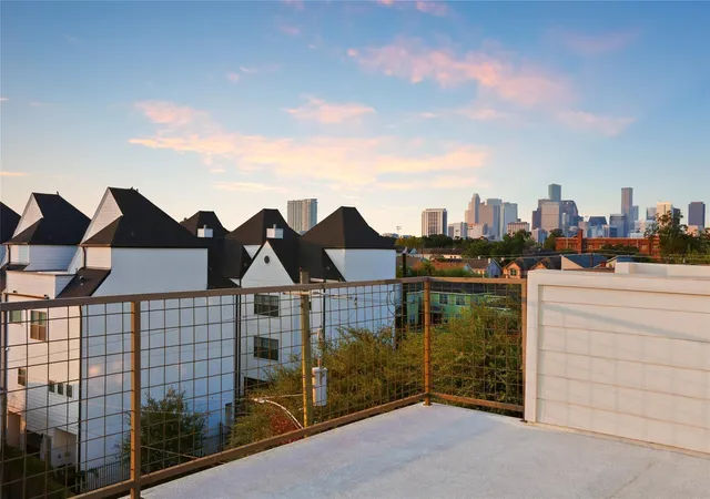 1st image of 4625 Chartres St, Houston, TX 77004 | MLS# 50159857