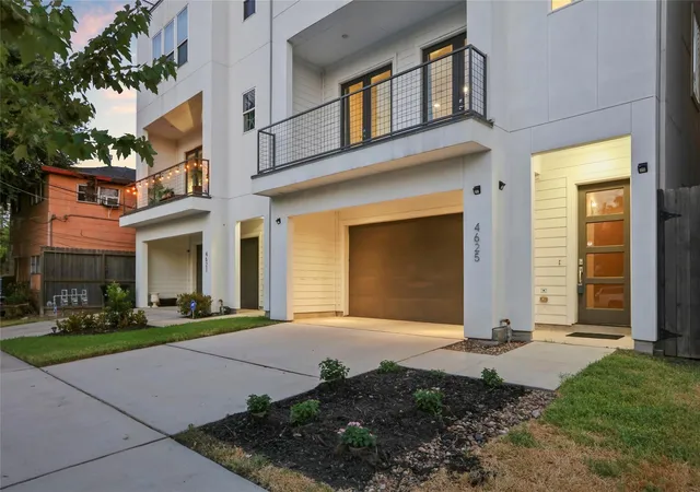 3rd image of 4625 Chartres St, Houston, TX 77004 | MLS# 50159857
