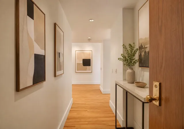 3rd image of 15 Greenway Plz #18F, Houston, TX 77046 | MLS# 33235150