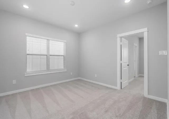 28th image of 8440 Berry Brush, Houston, TX 77022 | MLS# 48106876