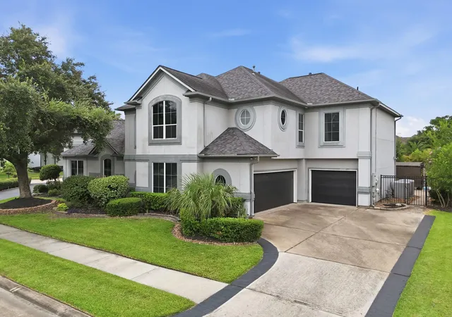Photo 4 of Single family home for sale at 12508 Still Harbour Dr, Houston, TX 77041 | MLS# 83718778 | Listing updated on 2026-08-20