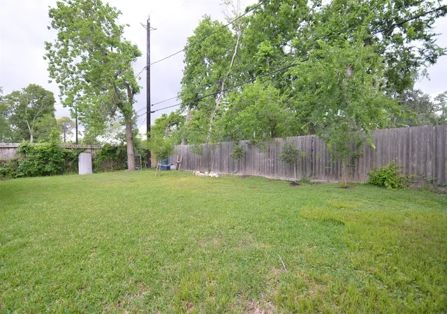 36th image of 5834 Ludington Dr, Houston, TX 77035 | MLS# 90864470