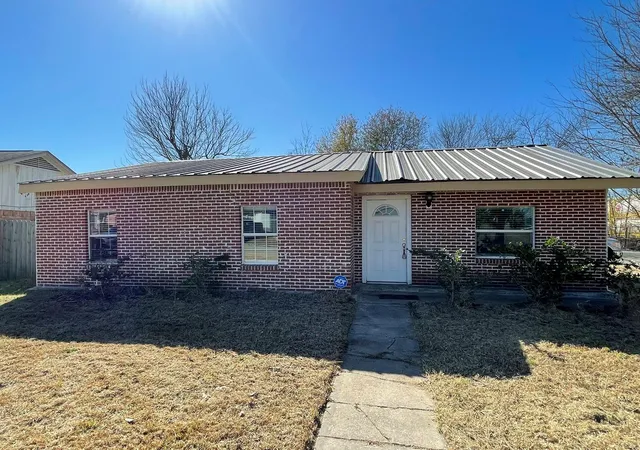 Photo 1 of Single family home for sale at 17202 Sunshine St, Houston, TX 77049 | MLS# 83122868 | Listing updated on 2026-07-31