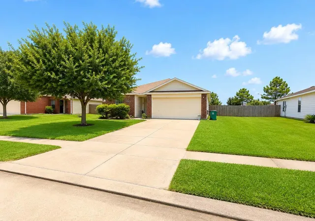 Photo 2 of Single family home for sale at 6926 Garnet Trl Ln, Richmond, TX 77469 | MLS# 40062546 | Listing updated on 2026-08-28