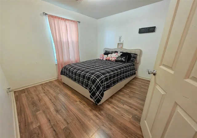Photo 3 of Single family home for sale at 6926 Garnet Trl Ln, Richmond, TX 77469 | MLS# 40062546 | Listing updated on 2026-08-28